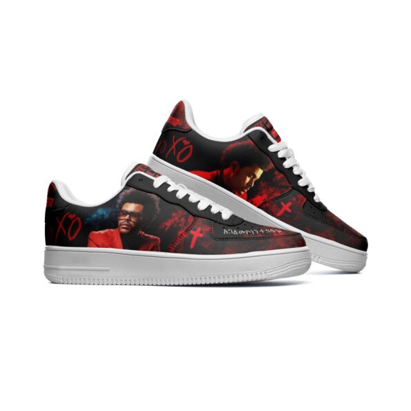 The Weekend Sneakers - Image 2